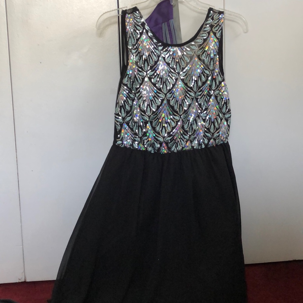 Short black homecoming dress